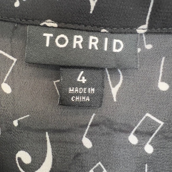 Torrid Music Note Chiffon Top Black White Size 4X Smocked Short Sleeve Blouse - Picture 3 of 12
